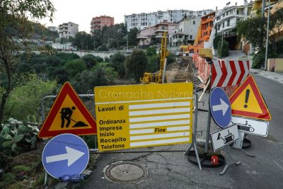 Traffico interrotto per lavori in via Mughina (foto S.Novellu)