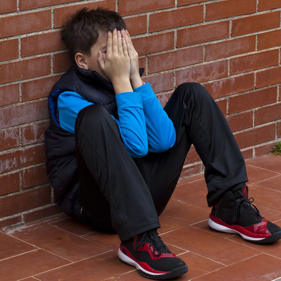 Disabile 13enne violentato ripetutamente da undici minori