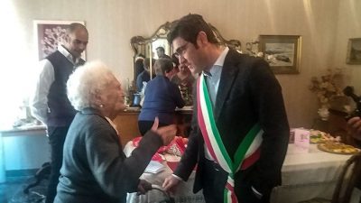I festeggiamenti per i 106 anni di tzia Nicolosa Manca
