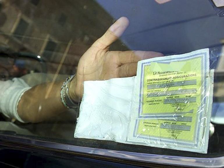Triplicati i prezzi della Rc auto in Sardegna rispetto alle medie nazionali