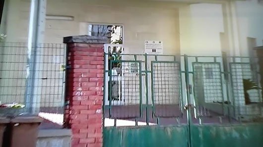 Mamoiada. Minacce con proiettile alla maestra: mamme, insegnanti e istituzioni si ribellano