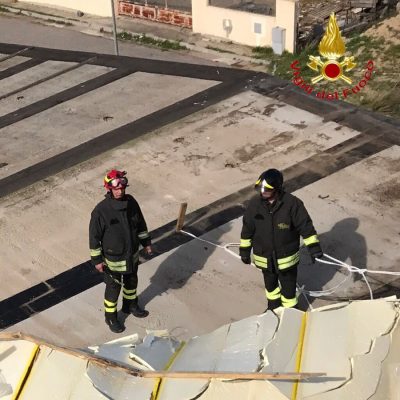 L'intervento dei Vigili del Fuoco per il forte Maestrale