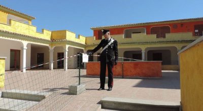 Sigilli dei Carabinieri al complesso residenziale di Tanuanella