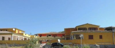 Sigilli dei Carabinieri al complesso residenziale di Tanaunella