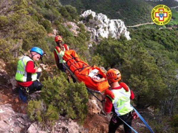 Arrampicatrice infortunata sul Monte Cusidore messa in salvo dal CNSAS