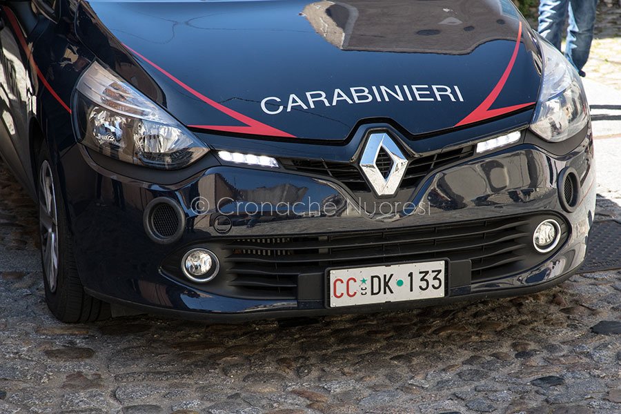 27enne denunciato per atti osceni davanti a una minorenne