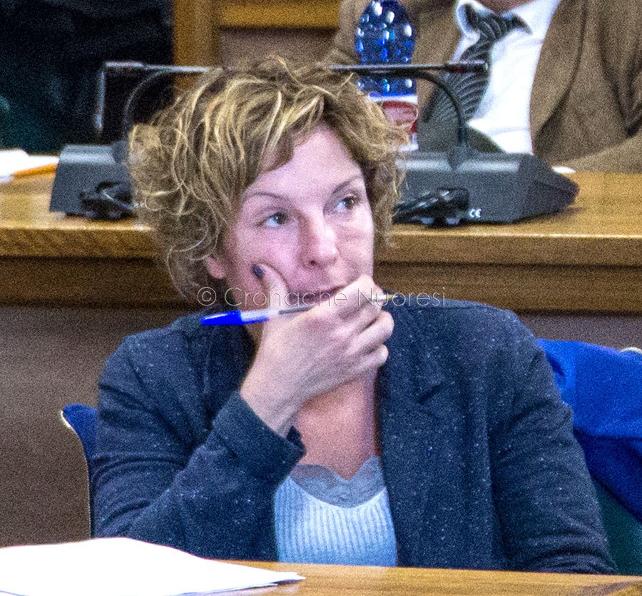 Mara Sanna (M5S). Smaltimento dei rifiuti affidato direttamente a un’unica azienda. Un’interrogazione per fare chiarezza