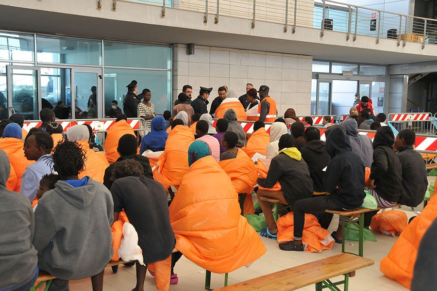 Sbarchi in Sardegna. Concluse le ultime operazioni d’identificazione: 106 migranti ospitati a Nuoro