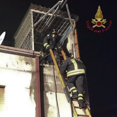 I Vigili del fuoco in azione a Macomer