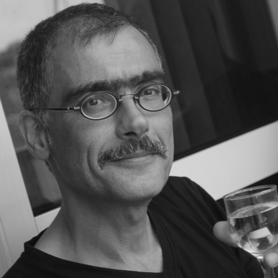 “Re-legalized: un viaggio nella cannabis ri-legalizzata”: sabato all’Eliseo il documentario di Francesco Bussalai