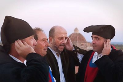 Su Cuncordu di Orosei. voche: Giovanni Rosu; mesuvoche: Paolo Burrai; contra: Martino Corimbi; bassu: Franco Sannai