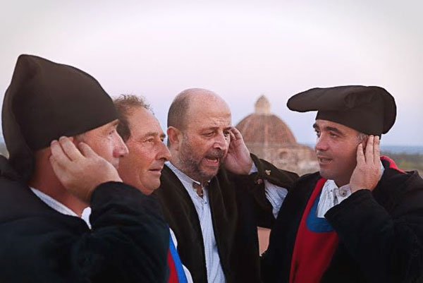 Orosei. Tra Fede e Mistero: gli antichi riti della liturgia e paraliturgia della Settimana Santa che culminano con S’Incontru