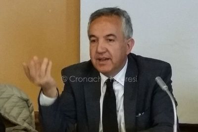 L'Ass. Filippo Spanu ai Tavoli tematici nuoresi (foto Cronache Nuoresi)