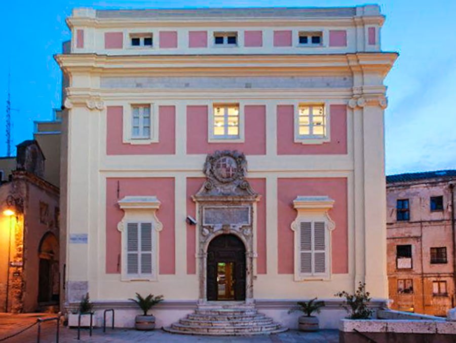 Mostre: da Maria Lai ai Grandi fotografi Magnum al Palazzo di Città di Cagliari