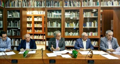 Il direttivo dell'ISRE durante la conferenza di presentazione dell'evento (foto Cronache Nuoresi)