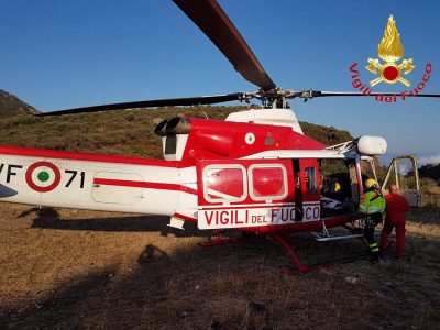 L'elicottero giunto in soccorso del motociclista