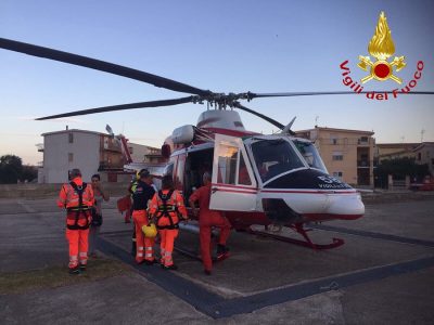 L'elicottero dei VVFF alla Caletta