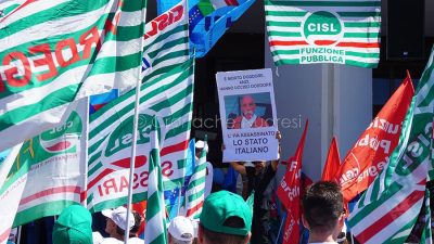 Cagliari, manifestazione contro i tagli alla Sanità (foto Cronache Nuoresi)