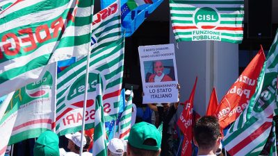 Cagliari, manifestazione contro la riforma della Sanità (foto Cronache Nuoresi)