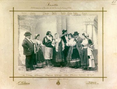 Varese, 3 ottobre 1897, Priamo Gallisay (il 1 a sinistra) con gli interpreti della 