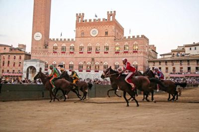 Un'immagine del Palio di Siena