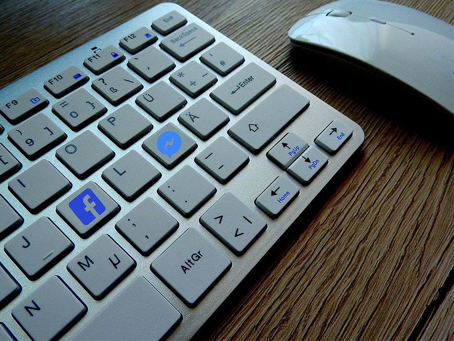 In tilt WhatApp, Facebook e Instagram: utenti social in crisi