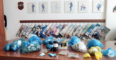 La droga sequestrata dai Carabinieri di San Teodoro