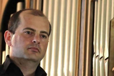 l'organista Fabrizio Marchionni