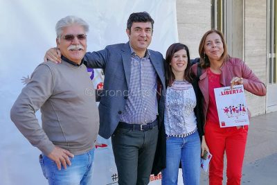 Il sindaco di Nuoro Andrea Soddu durante il sit-in