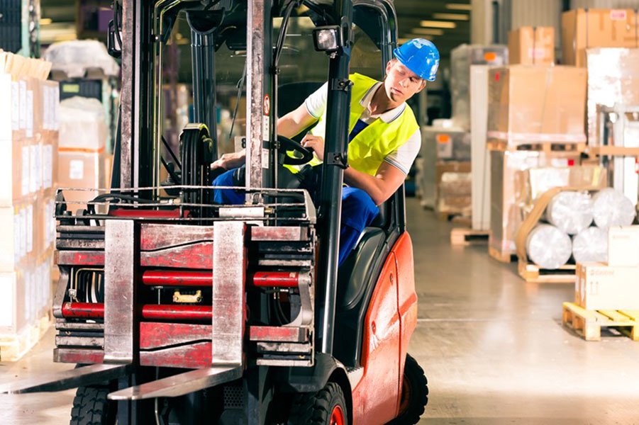 Nuoro. Si cerca un tirocinante magazziniere