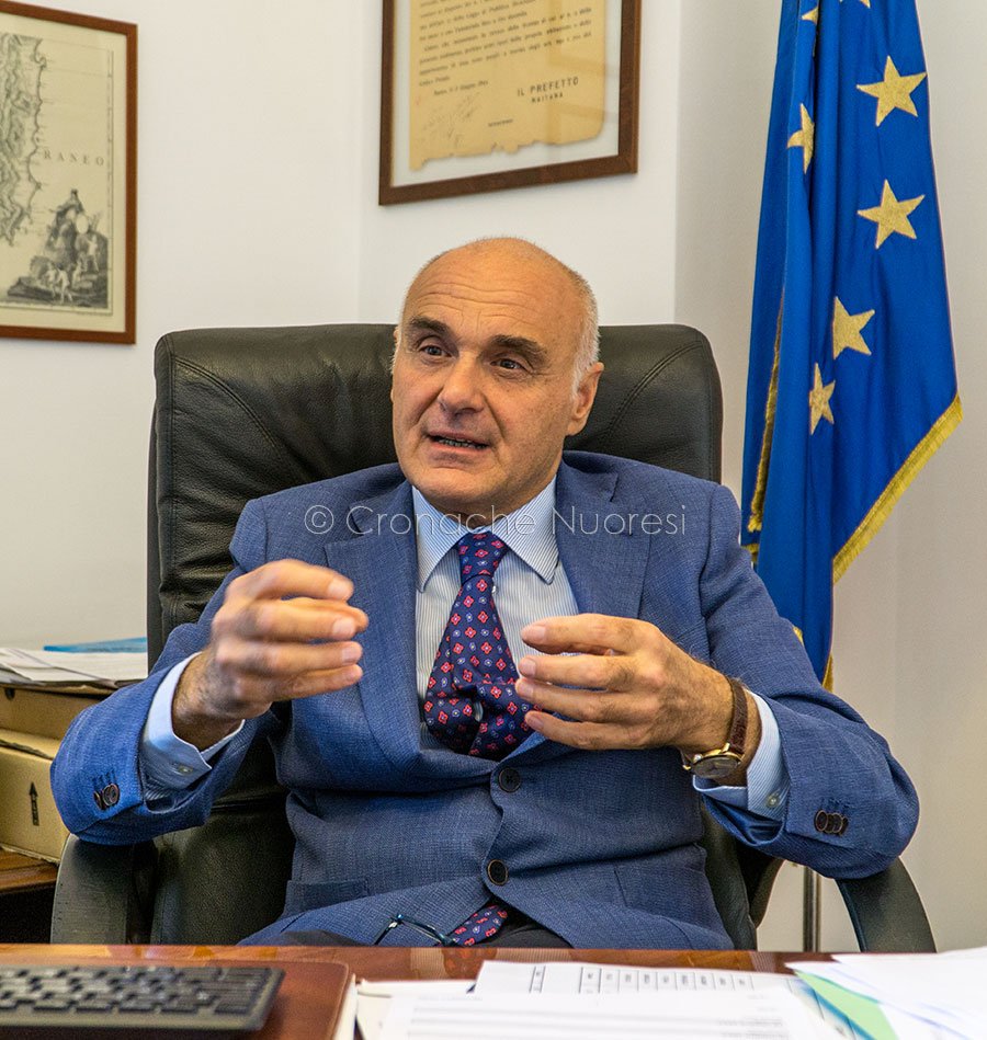 Il questore Massimo Alberto Colucci va in pensione e saluta Nuoro