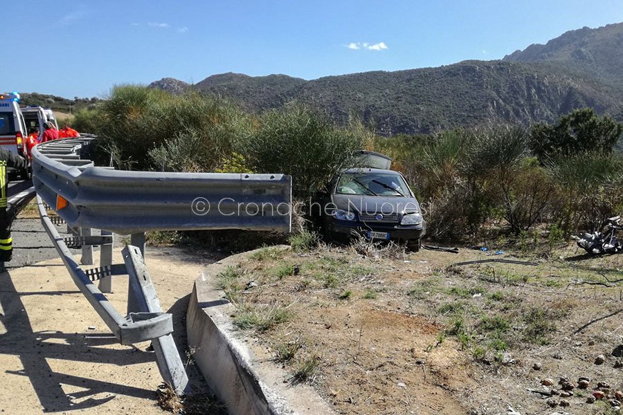 Escono di strada per il forte vento. Tre feriti: grave una giovane di 25 anni