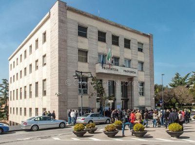 Il palazzo della Provincia di Nuoro (foto S.Novellu)