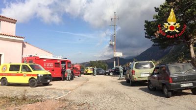 Le ricerche della turista in corso (foto Vigili del Fuoco)