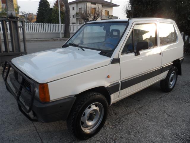 Truffe on line. Compra una Panda 4×4 che non gli viene mai consegnata: pluripregiudicato denunciato