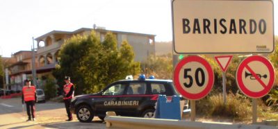 Carabinieri durante un posto di blocco