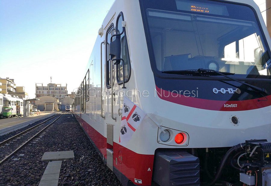 Nuovi treni  a Nuoro: migliora il confort ma non i tempi di percorrenza.