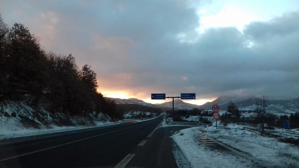 Tempus malu. Novas de viabilidade in sa provìntzia de Nùgoro