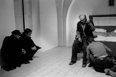 Una scena tratta dal film di padre padrone dei fratelli Taviani