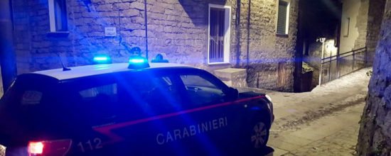 Carabinieri a Gavoi in vico Santo Rosa