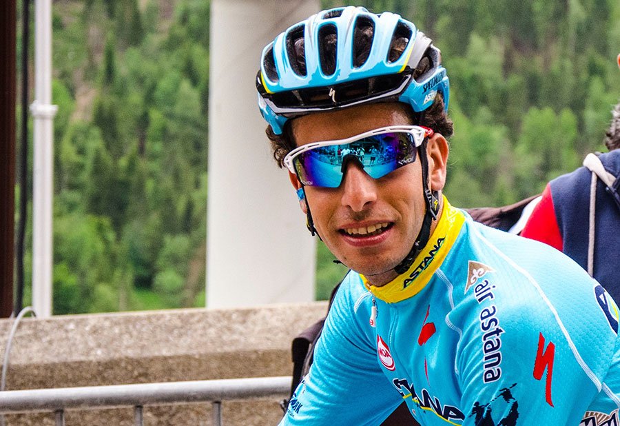 “S’amore manifestadu”. Aru, Murino e s’identidade in sa Sardigna de oe