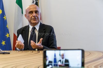Il ministro dell'Interno Marco Minniti a Nuoro (foto S.Novellu)