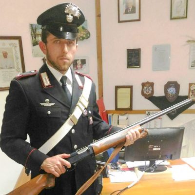 L'arma sequestrata dai Carabinieri
