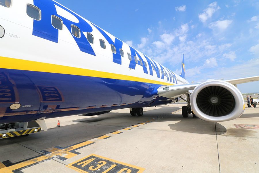 Ryanair, dae su 15 de ghennàrgiu rivolutzione pro bagàllios