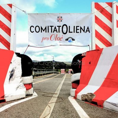 Oliena. Manifestazione per la chiusura del ponte di Oloè (foto Isabella Marceddu)