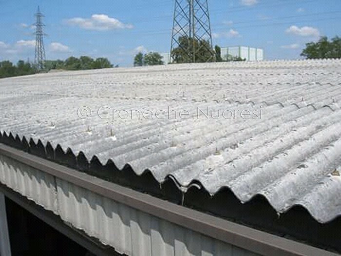 Nuoro e i suoi tetti in Eternit. Pirisi contro l’assessorato dell’Ambiente