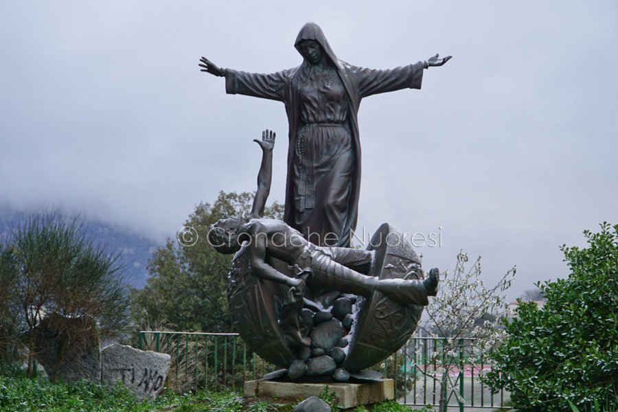 Nuoro. Scuole chiuse e città deserta ma la neve si fa attendere