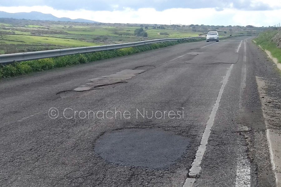 Circonvallazione di Sindia: “la situazione non garantisce l’incolumità alle persone e alle cose”