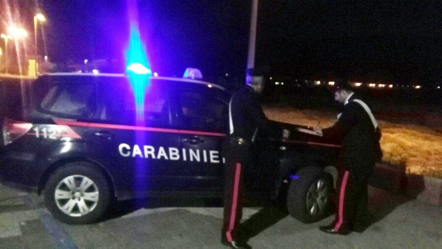 Bosa. Sfocia nel sangue una lite al bar. Accoltellato un 42enne: è grave