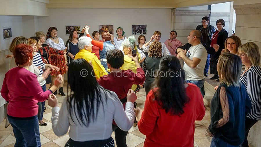 Nuoro. Un pranzo tra balli e canti: così la comunità rumena celebra la festa della Donna